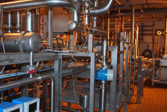 女中豪杰跟随时代步伐走上创业路,好人缘让她事半功倍